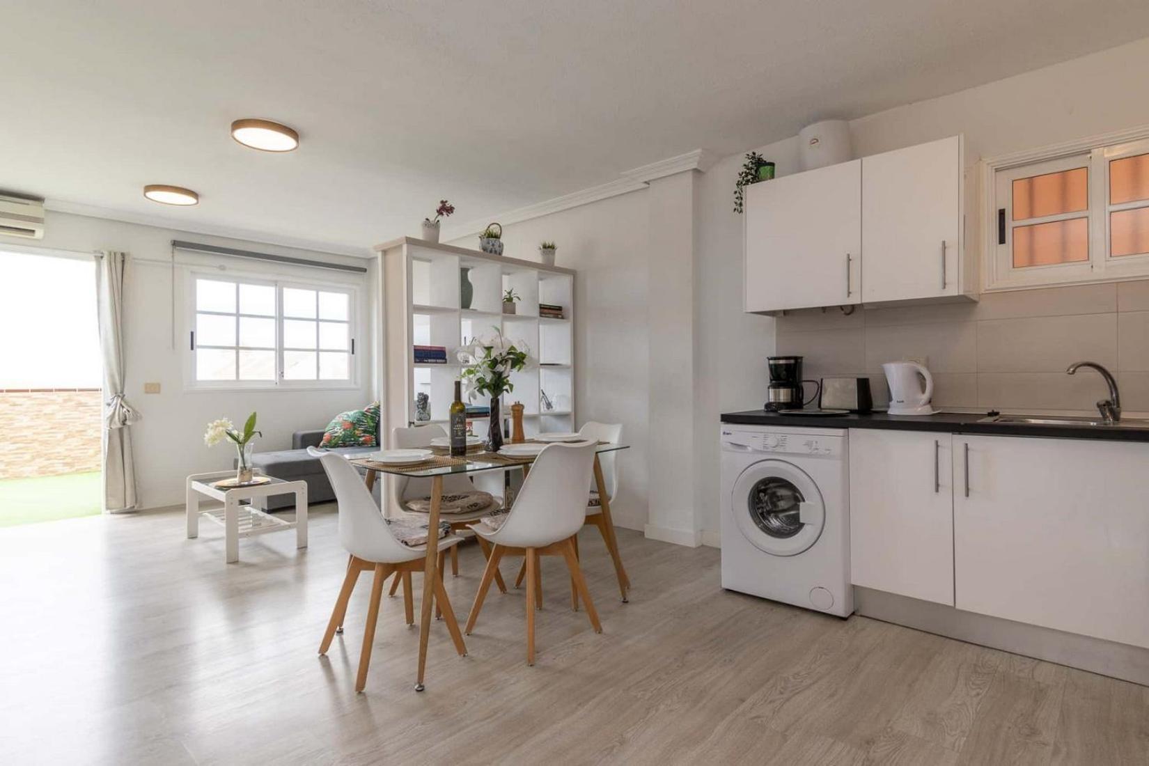 לוס כריסטיאנוס The Heights Apartment Los Cristianos מראה חיצוני תמונה