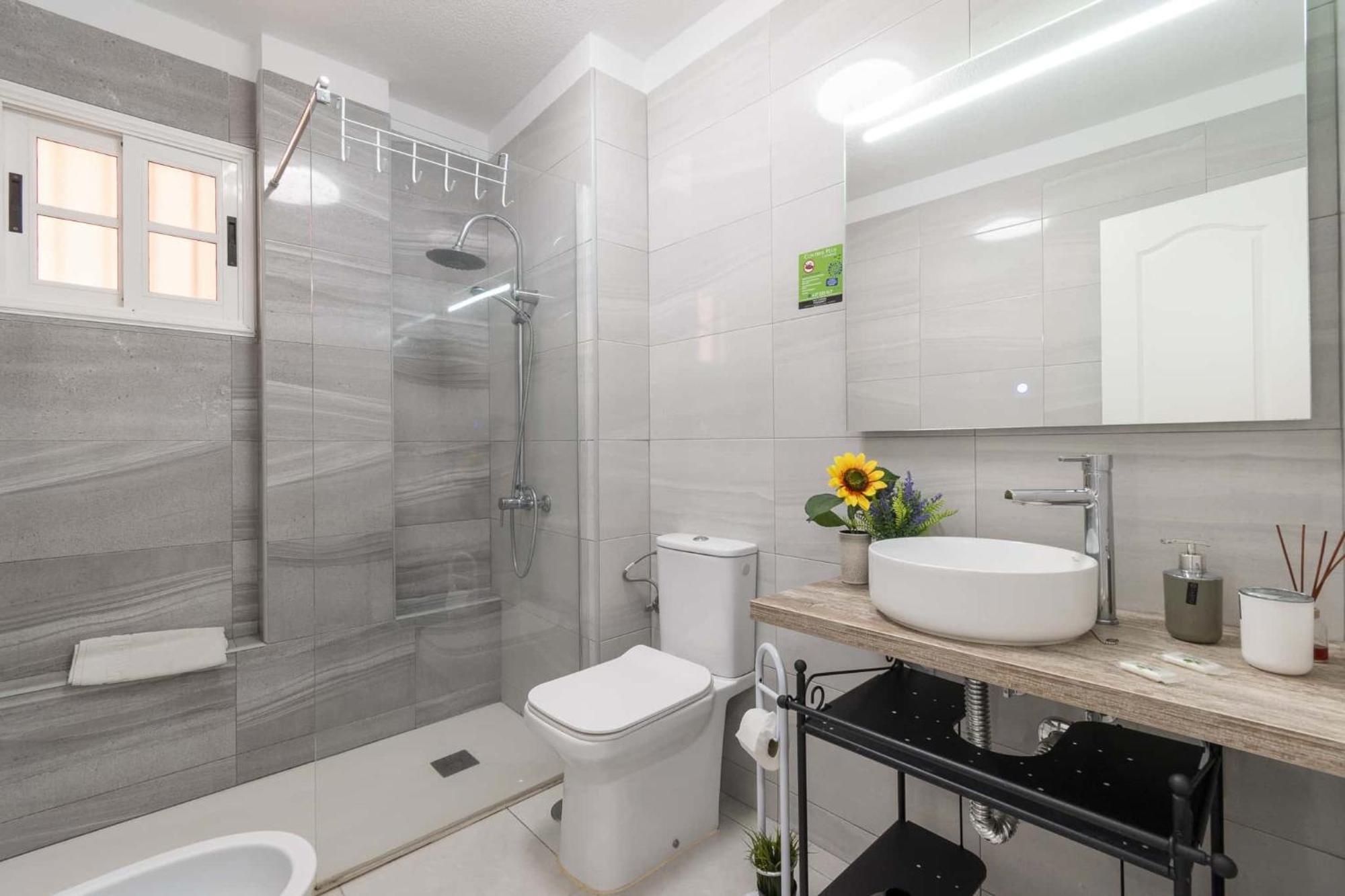 לוס כריסטיאנוס The Heights Apartment Los Cristianos מראה חיצוני תמונה