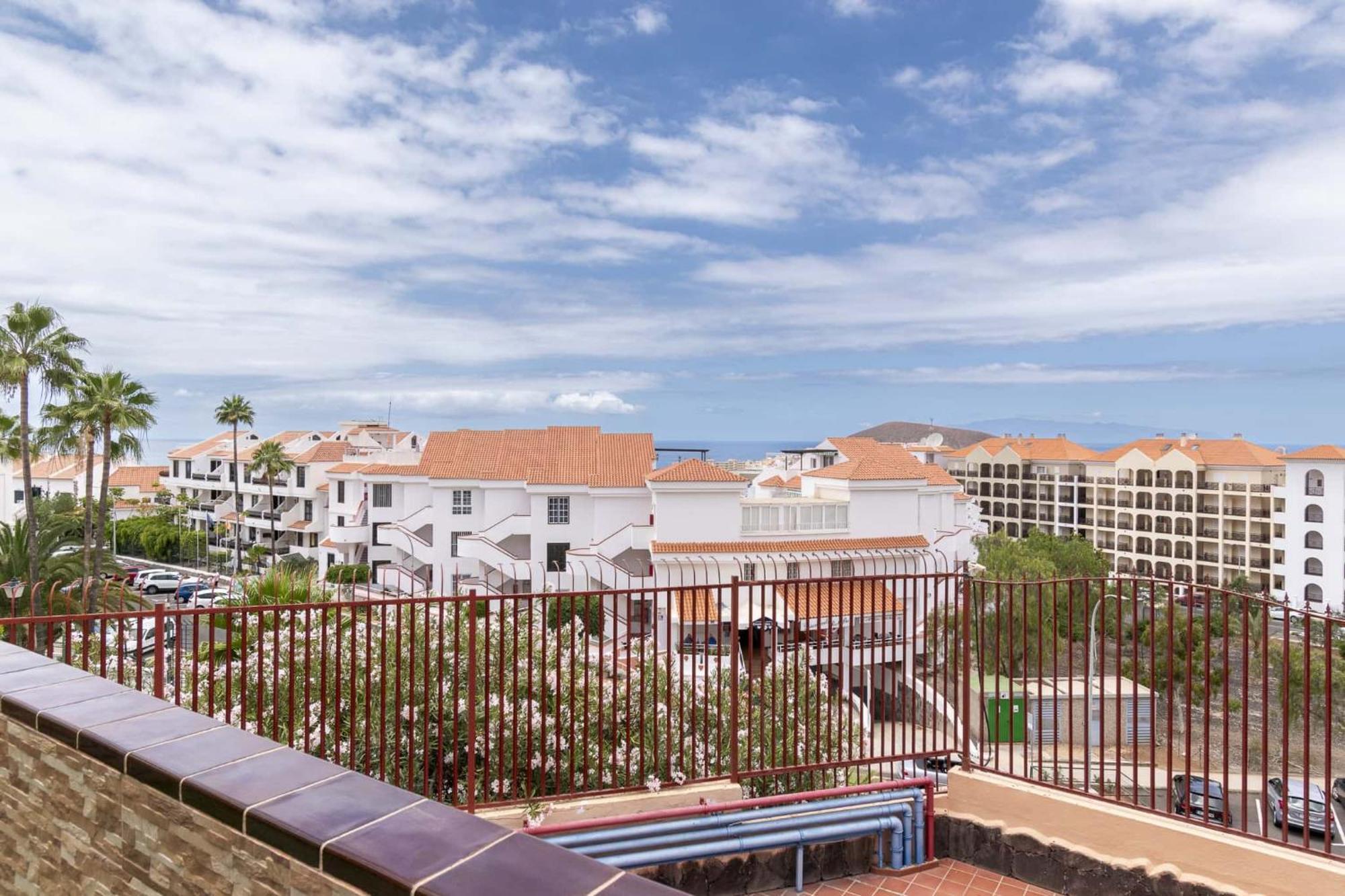 לוס כריסטיאנוס The Heights Apartment Los Cristianos מראה חיצוני תמונה